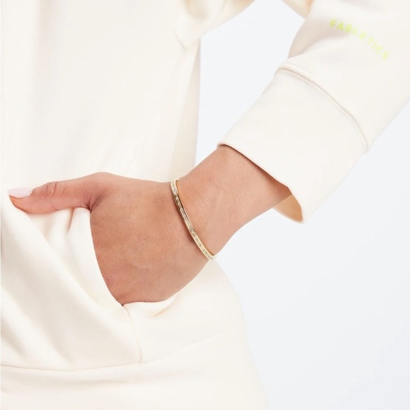 NWT Fabletics Go-To Hoodie in Color Oats Size Large - Picture 4 of 6